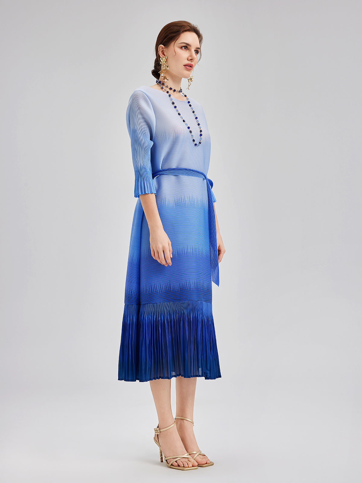 Sophie™ | Vacker klänning i ombre-design med plisseringar