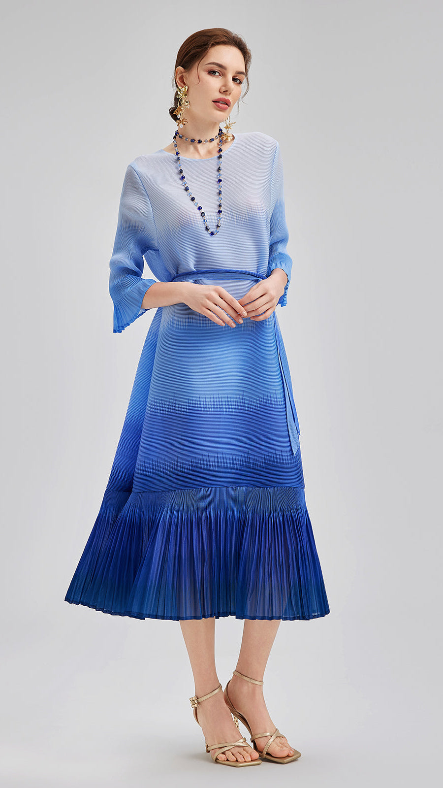 Sophie™ | Vacker klänning i ombre-design med plisseringar